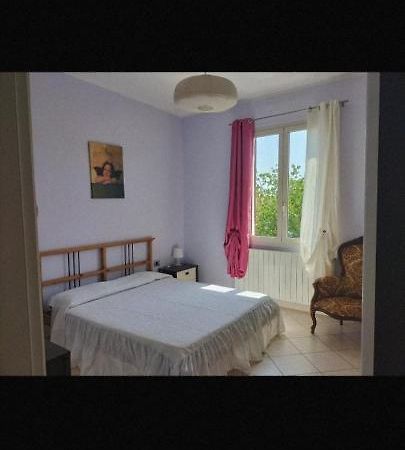 אלבניה Bed And Breakfast Da Nonna Ezia מראה חיצוני תמונה
