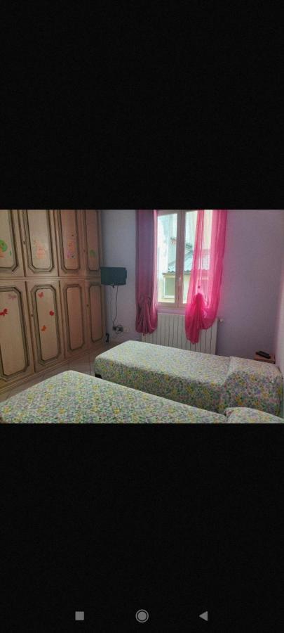 אלבניה Bed And Breakfast Da Nonna Ezia מראה חיצוני תמונה