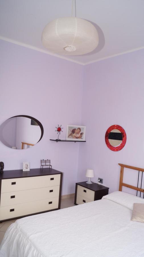 אלבניה Bed And Breakfast Da Nonna Ezia מראה חיצוני תמונה