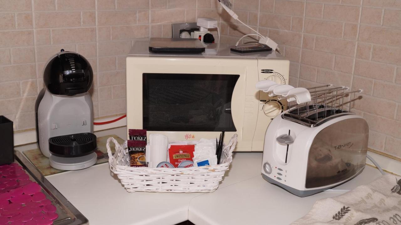 אלבניה Bed And Breakfast Da Nonna Ezia מראה חיצוני תמונה